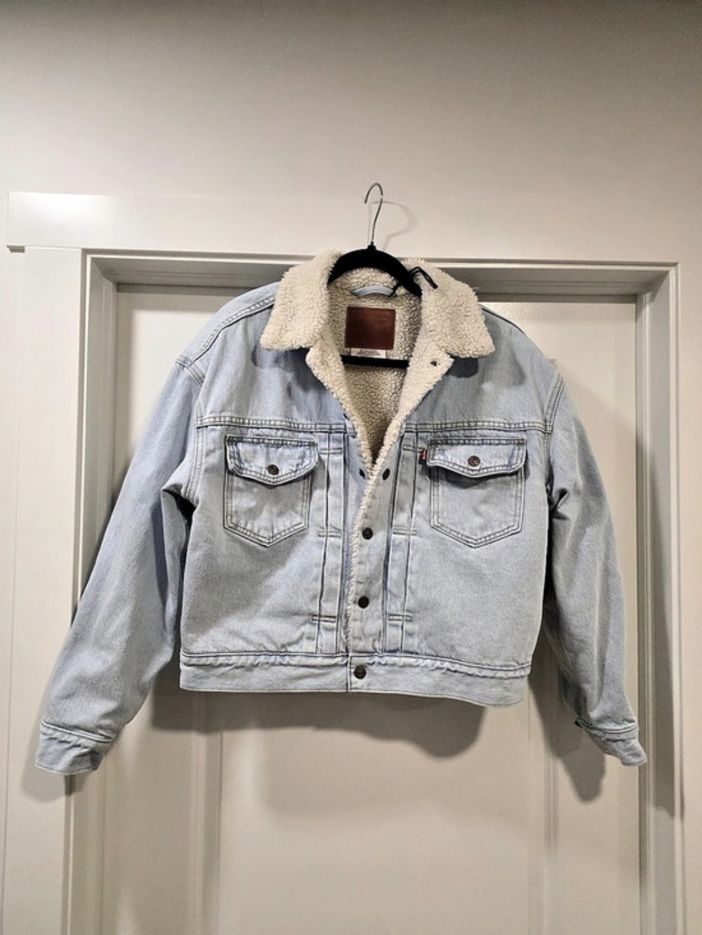 Levi's Premium Sherpa Trucker Jacket in Blue & White
